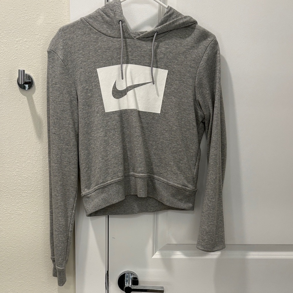 Cropped Nike Women's Heather Gray Hoodie - Picture 1 of 4